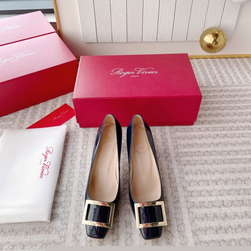 Roger Vivier flat shoes